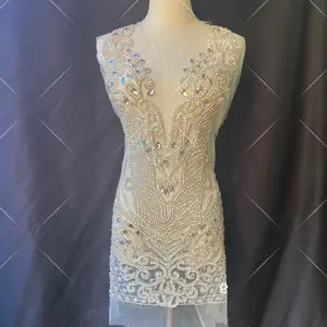 LS711-Aplique decorativo para vestido de novia, parche decorativo de alta calidad hecho a mano con diamantes de imitación, Crochet blanco, cuello en V
