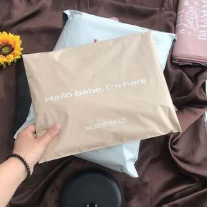 Sacs d'expédition en polymailleur en plastique de couleur avec logo imprimé personnalisé, sacs de courrier, sacs pour prospectus, sacs pour vêtements, grande taille - Product Image 3