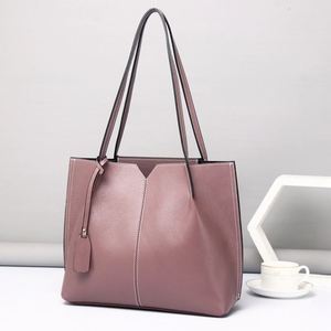 Sac fourre-tout portable en cuir véritable vintage de haute qualité, imperméable, grande capacité, sac à bandoulière pour femmes pour un usage quotidien - Product Image 1