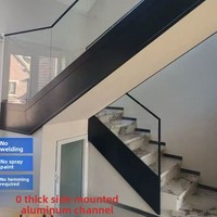 Seitlich Montiertes Rahmenloses Glas-Treppengeländer U-Kanal Aluminiumlegierung Luxuriöse Zementfreie Befestigung Innen/Außen Balkon Pool