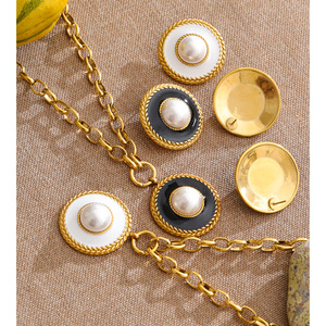 JINYOU 2956 - Juego de Joyería con Collar de Perlas Redondas con Diseño de Trigo, Cadena de Acero Inoxidable Chapada en Oro y Aretes Grandes - Product Image 2