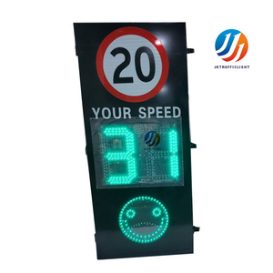 Panneau de signalisation routière avec affichage de la vitesse par radar 24 GHz SolarSchool Zone Safety et système de retour d'information pour la réduction de vitesse - Product Image 2