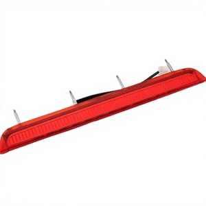 Feu Stop Central pour Kia Sorento 92700-C5000 – Pièce de Remplacement Neuve en Matériau Composite - Product Image 1