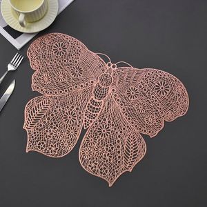 Nouveau Set de Table Moderne en PVC Imperméable avec Motif Papillon Doré, Style Occidental, Tapis et Sous-Plats en Plastique - Product Image 3