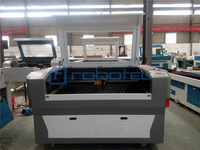 Machine de gravure laser CO2 CNC EFR Tube avec zone de travail de 1300*900 mm, application pour le cuir, l'acrylique, le verre, les images, les logos, les étiquettes
