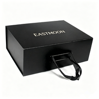 Boîte cadeau pliable magnétique pour chaussures, avec poignée en ruban, couleur personnalisée, emballage de luxe pour baskets pliables