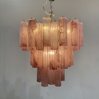 Lustre en verre rose alabastre de Murano, structure tubulaire, éclairage suspendu pour la décoration du salon