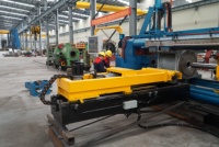 Presse d'extrusion CNC Hengda à course courte 1250T 230Kw pour profilés solaires en aluminium, avec profilé de référence fixe de 135 mm