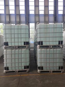 Nouveau liquide bleu Aus 40 usine de Chine meilleur <span class=keywords><strong>prix</strong></span> Aus32 solution d'urée automobile 40% vente chaude - Product Image 2