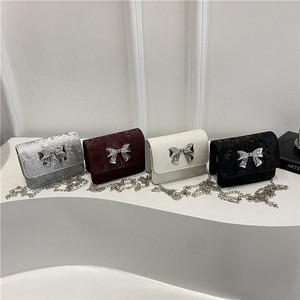 Nouveaux sacs à bandoulière tendance pour femmes en serpentine avec nœud papillon - Product Image 1