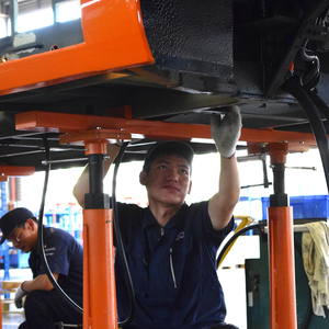 <span class=keywords><strong>Bus</strong></span> Sunlong Diesel Baru 49 Kursi Berkualitas Tinggi, Euro 3, Setir Kiri, Manual, Bekas, untuk Penumpang Jarak Menengah, Dijual dari Cina - Product Image 4