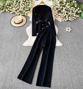 Costume de Mode pour Femmes, Ensemble Deux Pièces Tricoté avec Veste Élégante à Bretelles et Pantalon Taille Haute - Product Image 2