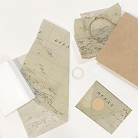 Sacs et boîtes cadeaux en papier de soie imprimé avec motif de carte, pour emballage décoratif artistique en vrac pour voyages |   Recyclable et personnalisable, 20x30 pouces
