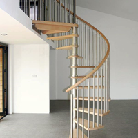 Escalier en colimaçon de luxe pour villa, balustrade entièrement vitrée, escalier en colimaçon rond intérieur