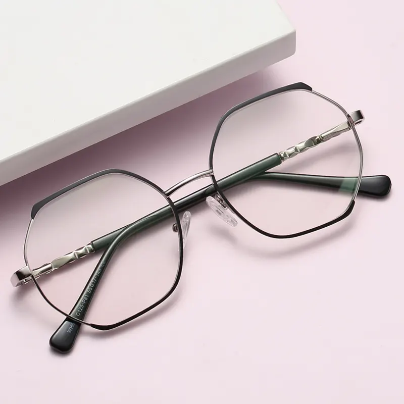 2021 nuovo Designer all'ingrosso montature per occhiali in metallo montature per occhiali montature per occhiali in metallo moda ottica per donna