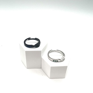 แหวนคู่แบบปรับได้, เครื่องประดับแฟชั่นคอสเพลย์อะนิเมะโจมตีแหวนไททัน - Product Image 5