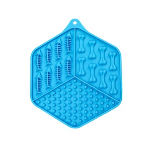 Tapis de léchage en silicone pour chien, gamelle anti-étouffement pour animaux, favorise la digestion, produits pour animaux avec ventouse - Product Image 1