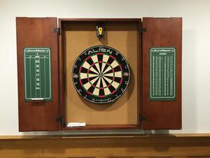 Gỗ rắn treo tường phi tiêu chủ Caddy đứng với phụ kiện lưu trữ túi hiển thị 4 Bộ thép/mềm <span class=keywords><strong>tip</strong></span> phi tiêu - Product Image 5