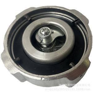   Tapa del tanque de combustible con cerradura de aleación de aluminio gris plateado para camiones americanos Número de pieza 03 37017 002 572 1018 - Product Image 4