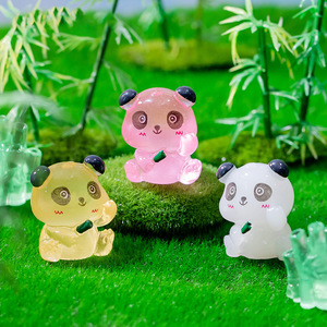 Figurines d'animaux micro-cartoon, adorables petits pandas lumineux, miniatures en résine, décorations créatives DIY pour jardin, bureau, maison. - Product Image 5