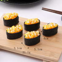 Mini breloques japonaises créatives en résine à dos plat, imitation boulettes de riz sushi, ornements alimentaires simulés (saumon), décorations pour micro-scènes