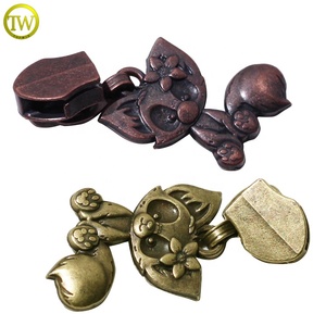 Phong cách ưa thích động vật logo dập nổi kim loại dây kéo puller thẻ tùy chỉnh Túi xách phần cứng cho quần áo làm bằng hợp kim kẽm - Product Image 3