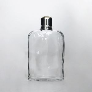Bouteille en verre plate en forme de flacon de 100 ml, 200 ml, 250 ml, 350 ml pour <span class=keywords><strong>whisky</strong></span> et liqueur avec bouchon en liège pour bar et mariage - Product Image 2