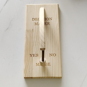 Nouveau design en bois magnétique décideur pendule jeu <span class=keywords><strong>de</strong></span> table pendule en bois unique <span class=keywords><strong>idée</strong></span> cadeau <span class=keywords><strong>pour</strong></span> Noël Thanksgiving - Product Image 3