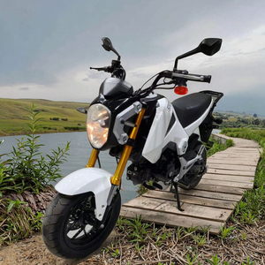 Nouvelle Moto Sportive 250cc à Essence, Modèles Tendance, Occasion Exclusive - Product Image 1