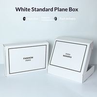 Boîte rectangulaire en carton ondulé blanc haut de gamme pour emballage cadeau d'écharpes et de vêtements - Prête à être expédiée, livraison express