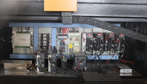 Machine de découpe numérique CNC 1625 1610 2030 avec couteau oscillant pour la découpe de mousse, de cuir, de tissu et de tapis - Product Image 4