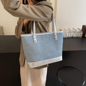 Sac fourre-tout de style coréen à blocs de couleur, style minimaliste pour femmes, sac sous le bras de grande capacité, sac pour femmes à la mode et décontracté. - Product Image 2