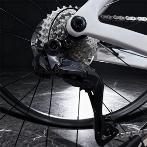 Vélo de route aérodynamique en fibre de carbone KOZO, vente en gros directe d'usine, 700C, 24 vitesses, freins à disque hydrauliques, léger, haute qualité, KOZO-Shimano UTDi2 Fu - Product Image 5