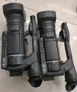 กล้องวิดีโอระดับมืออาชีพ AG-AC160AMC เซ็นเซอร์ 3 MOS ขนาด 1/3 นิ้ว สีดำ มือสอง กล้องสำหรับการประชุมทางวิดีโอ - Product Image 2