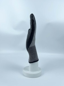 Guantes de Trabajo Resistentes a Cortes ANSI A5 Nivel 5, Color Gris, Ajuste Elástico Cómodo, Protección Anticorte, Recubrimiento de PU Negro - Product Image 4