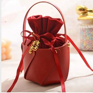 Bolsa de Regalo de Cuero PU Colorida para Guardar Dulces y Joyas de Boda, Bolsa de Regalo Portátil para Fiestas, Color Personalizado para Regalos Promocionales - Product Image 4