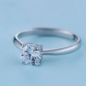 Bague de fiançailles en argent sterling 925 avec saphir blanc taille ronde Zyo, bijoux de mariage pour femmes, simple et réglable, en moissanite - Product Image 2