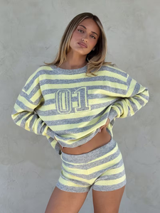 Ensemble tricoté rayé 2 pièces pour femme avec logo personnalisé OEM – Haut court à col rond et manches longues et short – Ensemble <span class=keywords><strong>pull</strong></span> - Product Image 5
