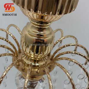 SMOOTH Vase de mariage en métal pour centre de table, arrangement floral, ornement, guide de chemin et support de fleurs avec pompon - Product Image 3