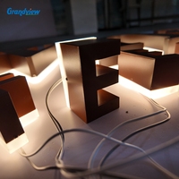 Enseigne publicitaire LED 3D personnalisée professionnelle en lettres cannelées rétroéclairées en acrylique pour logos de magasins de jus, hôtels, centres commerciaux et bureaux