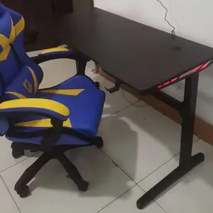 Vente en gros d'usine de haute qualité Escritorio Gamer Table <span class=keywords><strong>Bureau</strong></span> d'ordinateur de jeu <span class=keywords><strong>LED</strong></span> RVB Table de jeu - Product Image 5