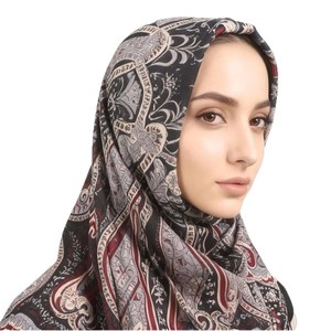 Nuevo Hijab Cuadrado de Tela Estampada Perfumada de 110*110 cm, Tela Elástica con Sensación de Terciopelo, Hijab Cuadrado con Estampado Digital - Product Image 5
