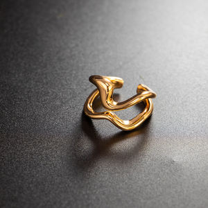 Anillo de Diseño Ondulado Vintage Chapado en Oro de 18K de J&D para Uso Diario Unisex - Product Image 6