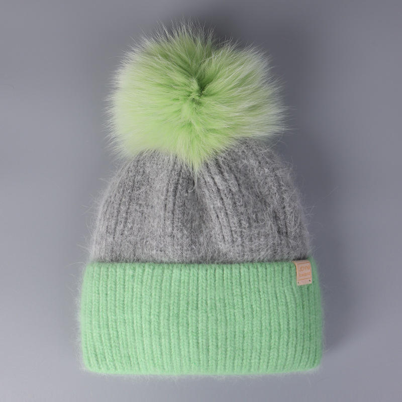 สีเขียว