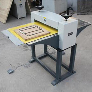 MQ500คณะกรรมการกระดาษกึ่งอัตโนมัติตายตัดและเครื่อง Creasing - Product Image 3