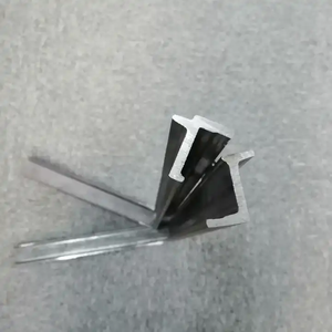 Profilo Classico in Acciaio Laminato a Caldo W37 con Linea di Sigtura Sottile per Finestre in Acciaio e Porte Francesi con Design a Griglia - Product Image 2