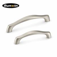 Poignées de meuble en alliage de zinc nickel brossé à design ondulé 128-160 mm pour cuisine, armoire et chambre à coucher