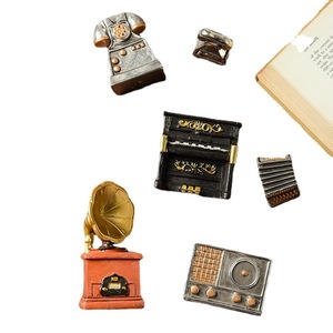 Juego de Figuras de Resina <span class=keywords><strong>Vintage</strong></span> - <span class=keywords><strong>Mini</strong></span> Estatuas Retro de Fonógrafo y Cámara para Decoración del Hogar y Accesorios de Fotografía - Product Image 6