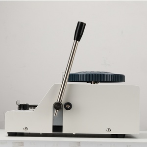 เครื่องปั๊มลายนูนแบบแมนนวล เครื่องทำเครื่องหมายรหัสบัตร เครื่องทำเครื่องหมายตัวอักษรและหมายเลขบนบัตรพีวีซีแบบแมนนวล - Product Image 6