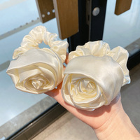 Cercle de côlon de fleur de rose douce rétro pour femmes françaises